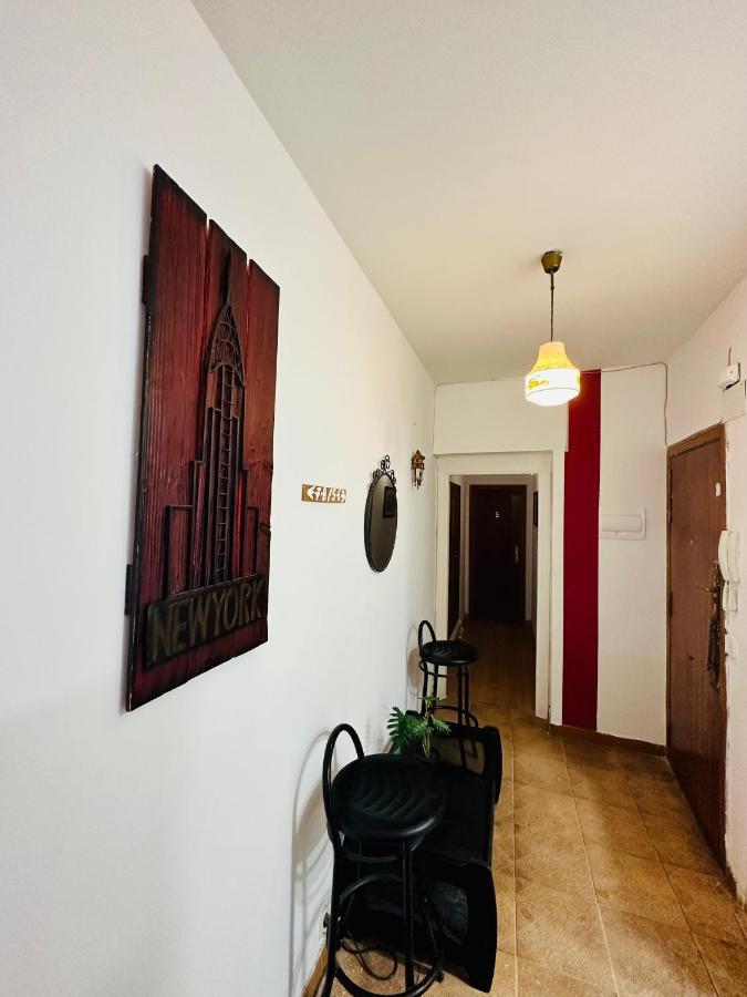 Punta Me Rooms Near The Gran Via Madryt Zewnętrze zdjęcie